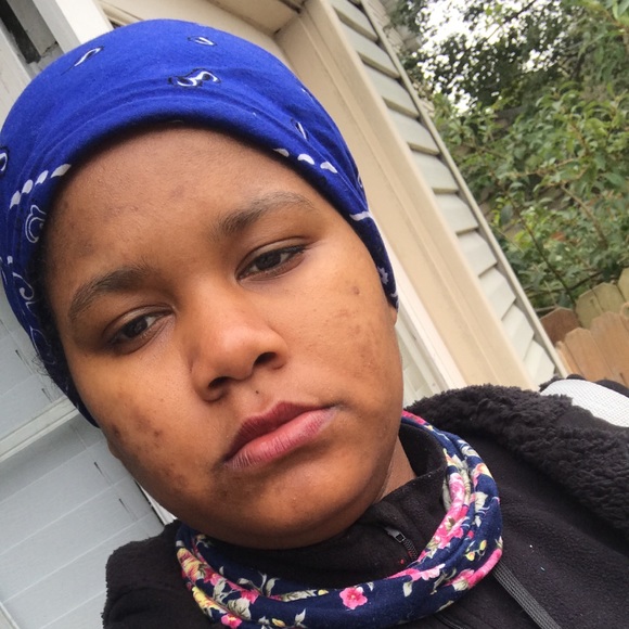 Meet your Posher, Candy - Picture 1 of 1